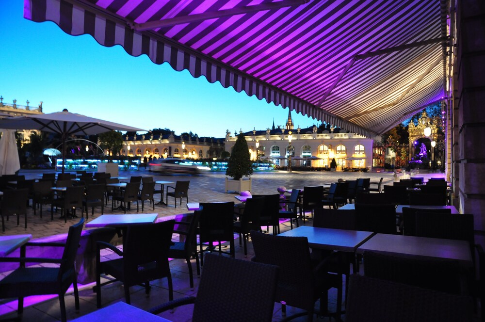 Hotel Front - Evening/Night
