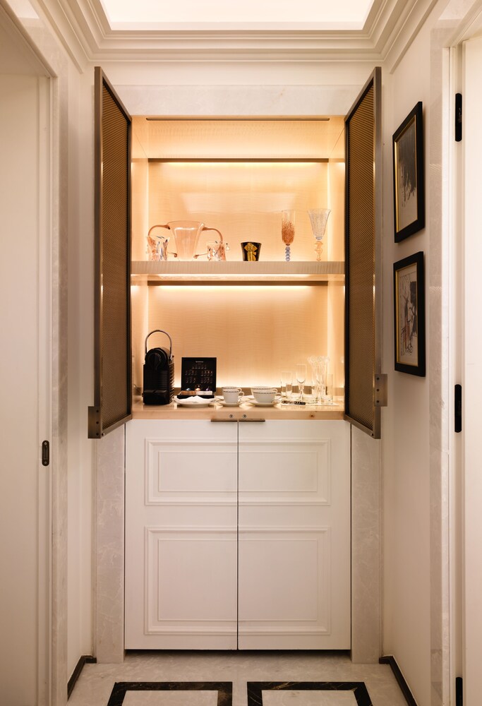Minibar