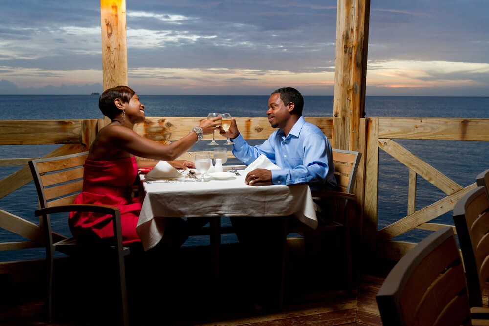 Couples Dining