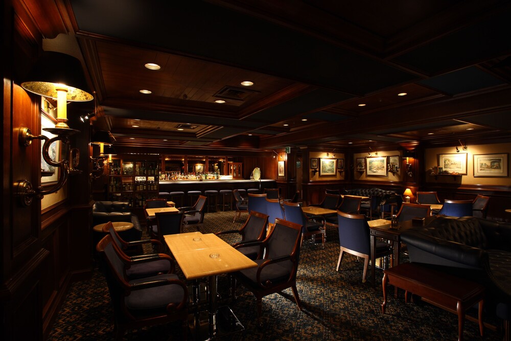 Hotel Bar