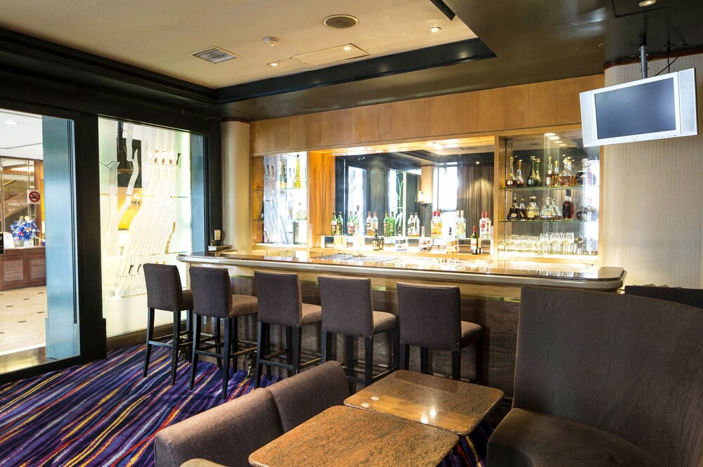 Hotel Lounge