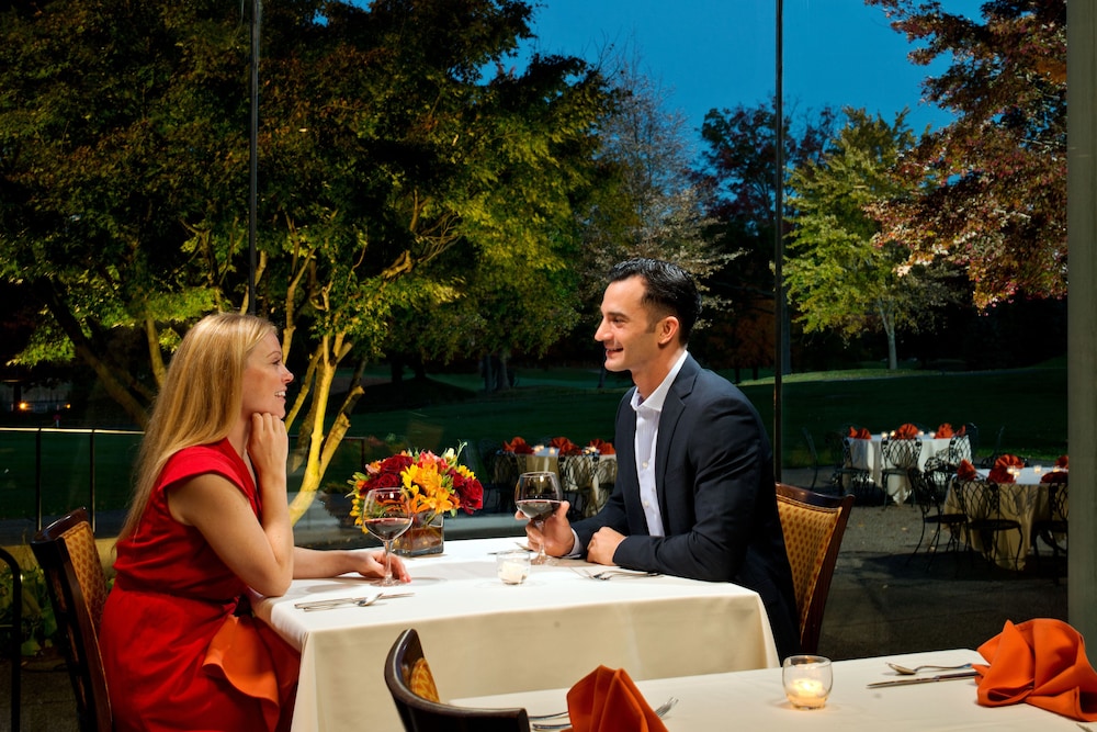 Couples Dining
