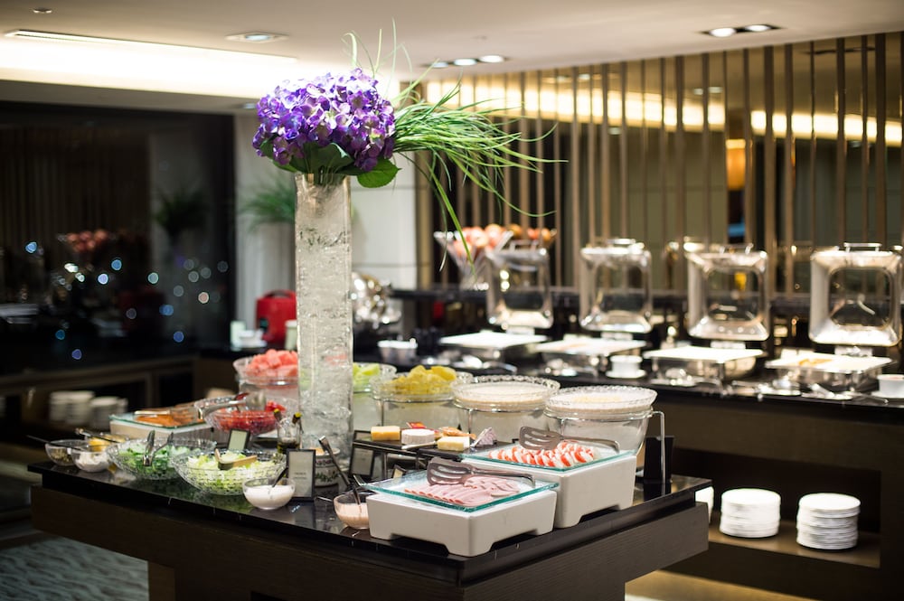 Executive Lounge