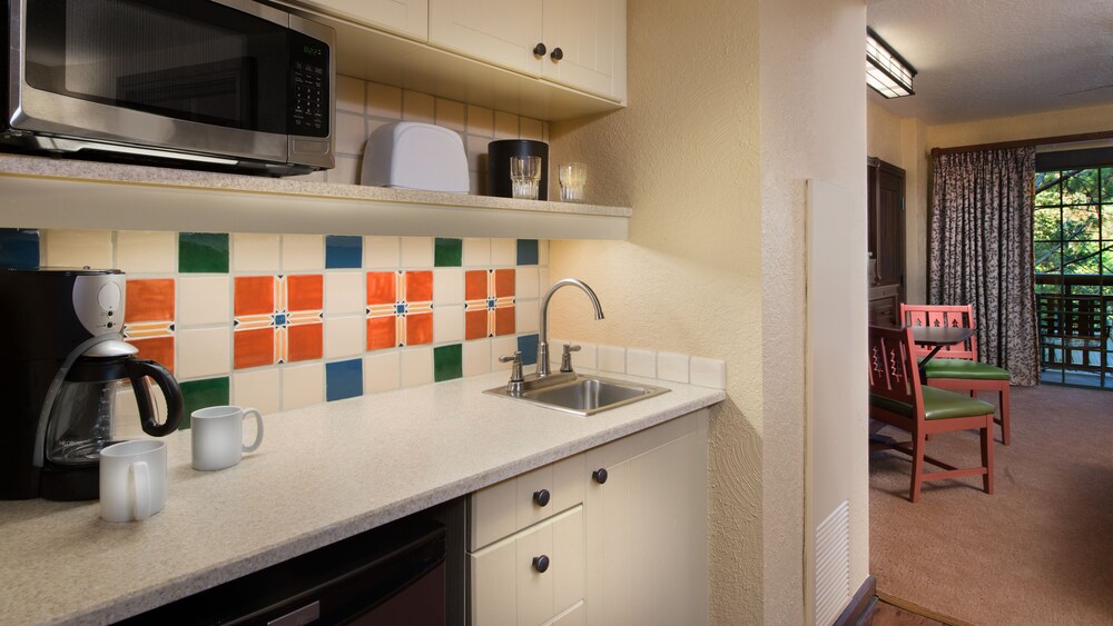 Studio - In-Room Kitchenette