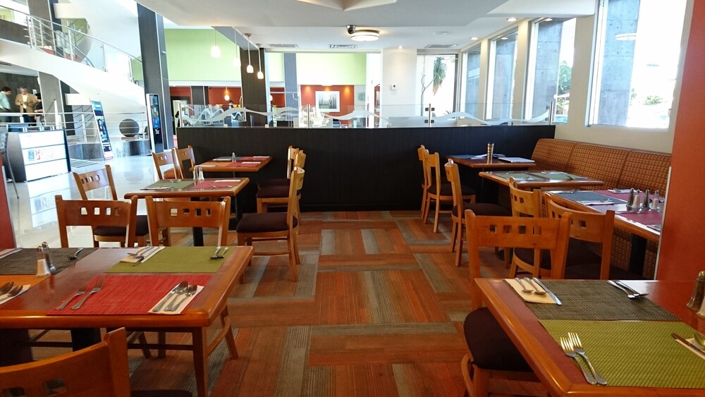 Food Court