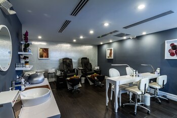 Nail Salon