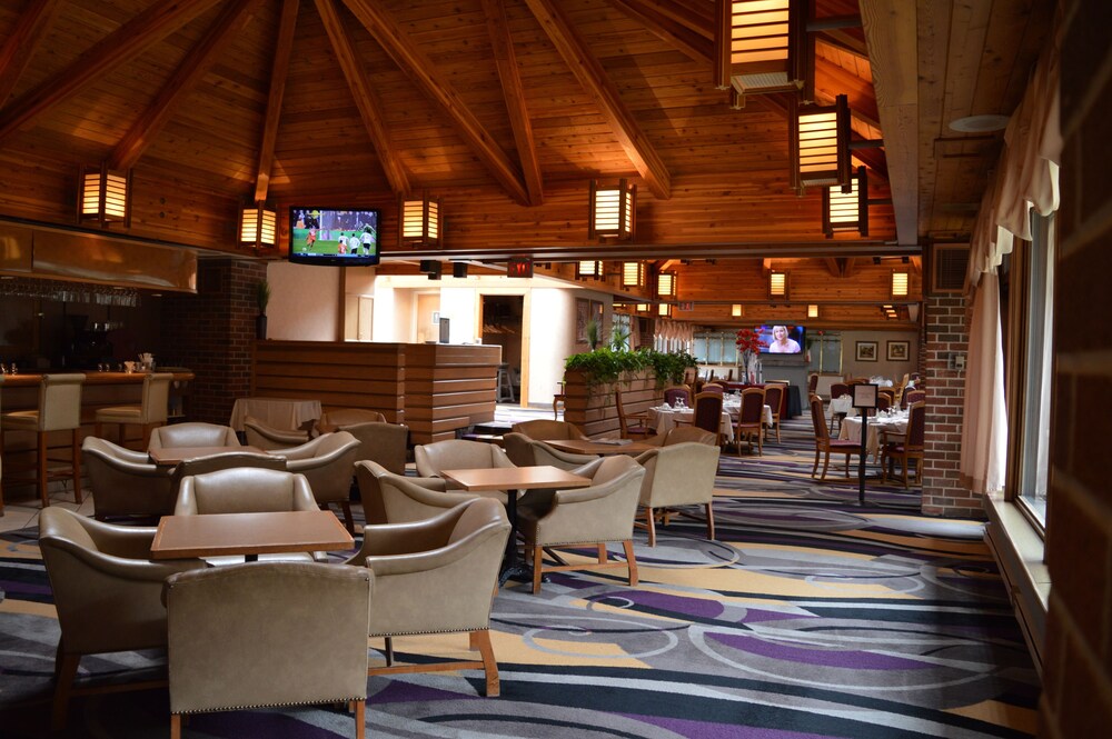 Hotel Lounge