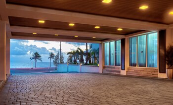 Beach/Ocean View