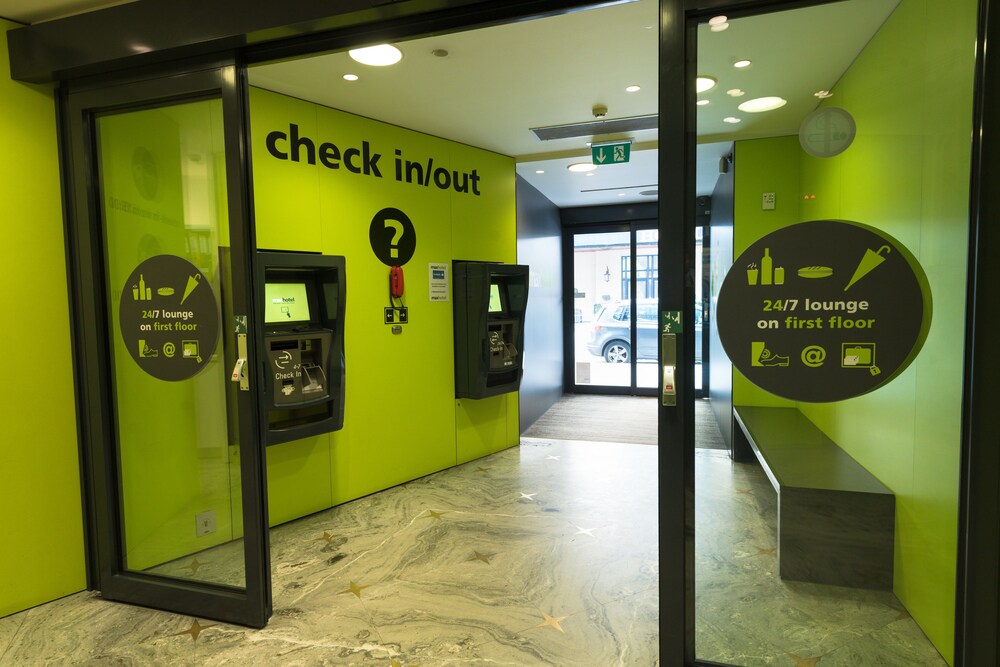 Check-in/Check-out Kiosk