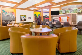Hotel Lounge