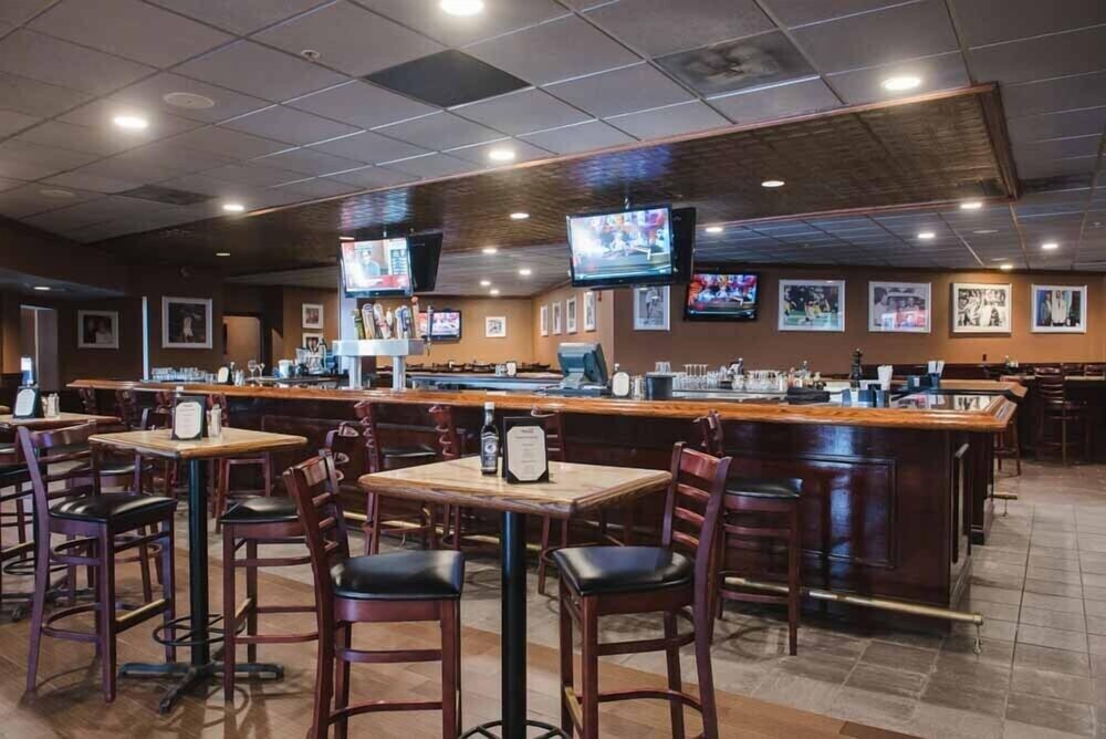 Hotel Bar