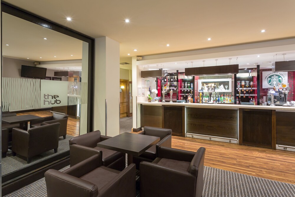 Hotel Bar