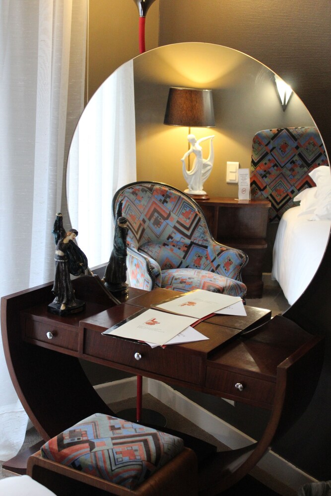 In-Room Business Center