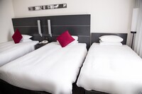 Standard Triple Room, Non Smoking (2 singles and 1 extra bed)