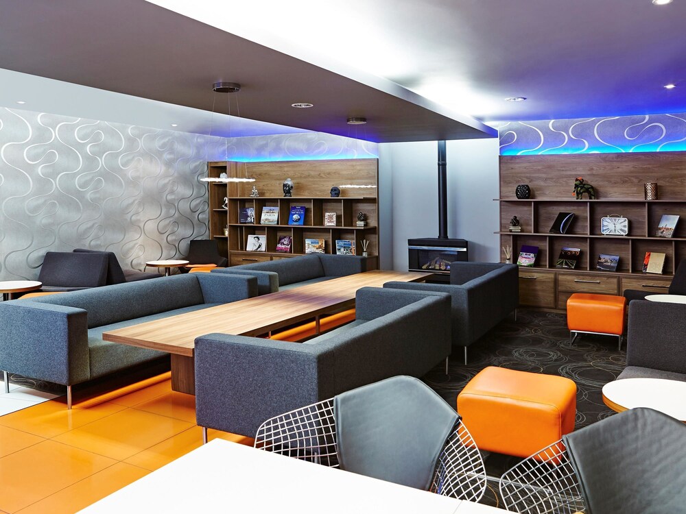 Hotel Bar