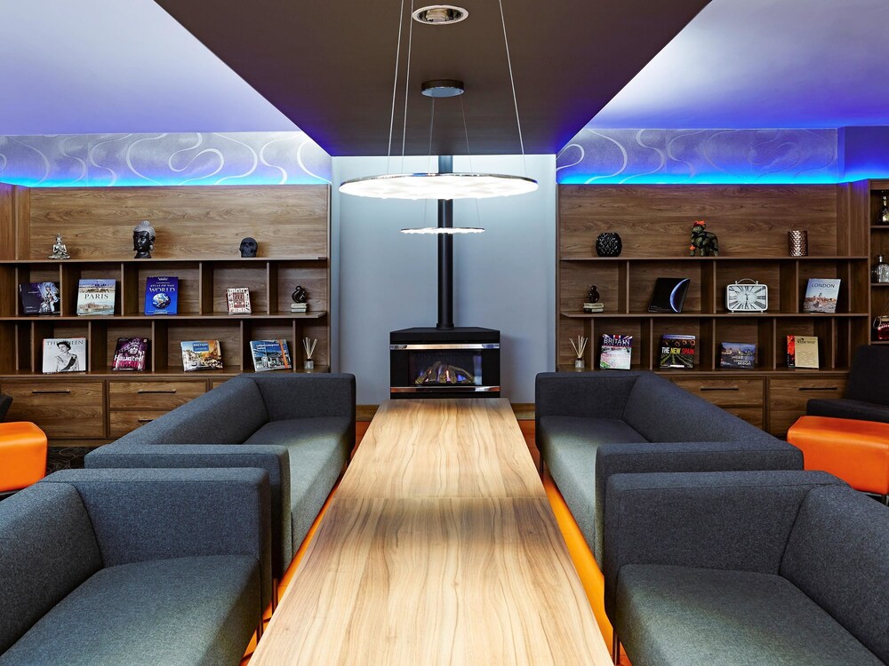Hotel Bar