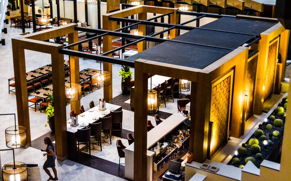 Hotel Bar