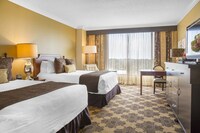 Premier Room, 2 Queen Beds, Non Smoking (Signature)