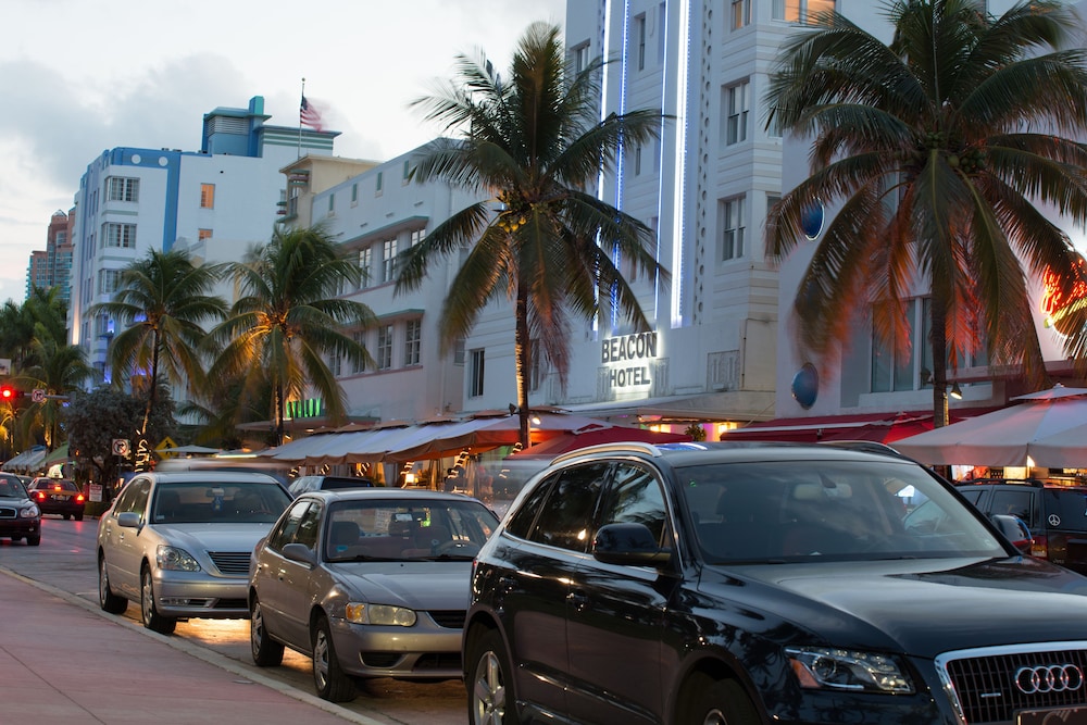 Exterior detail, Beacon Hotel South Beach