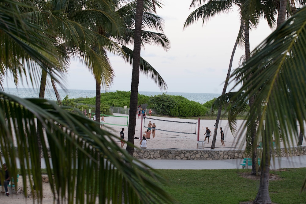 Sport court, Beacon Hotel South Beach