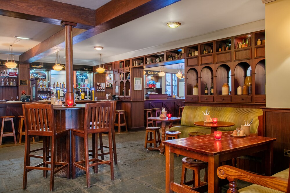 Hotel Bar