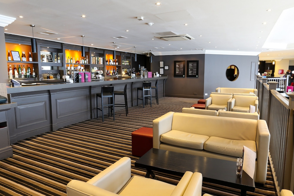 Hotel Bar