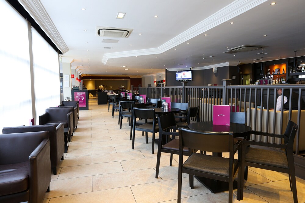 Hotel Bar