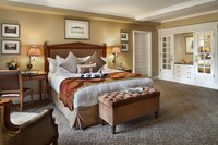 Grand Deluxe Room