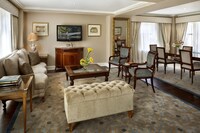 Suite, 1 Bedroom (Plaza Athenee, King bed)