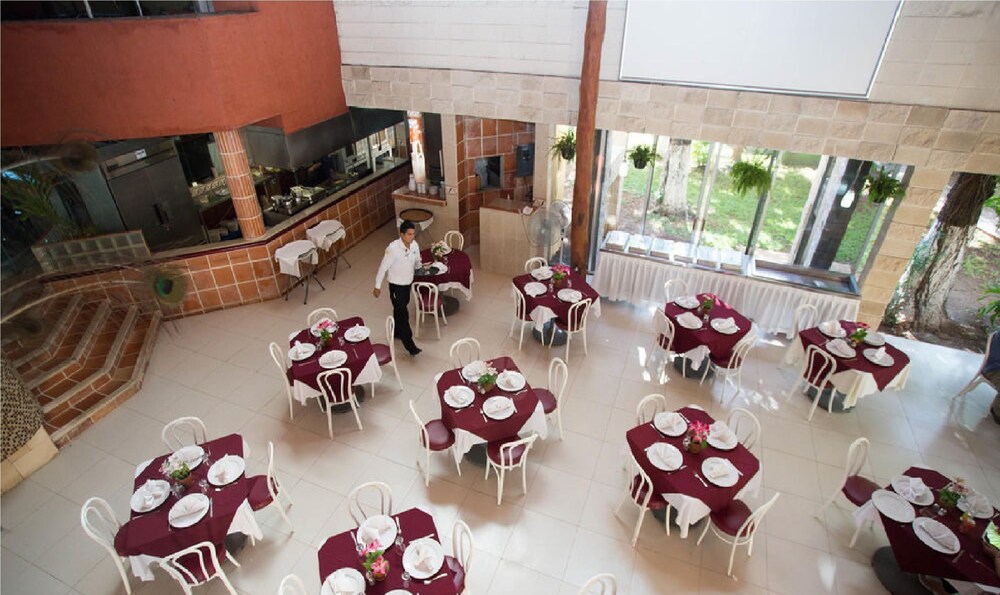 Food Court