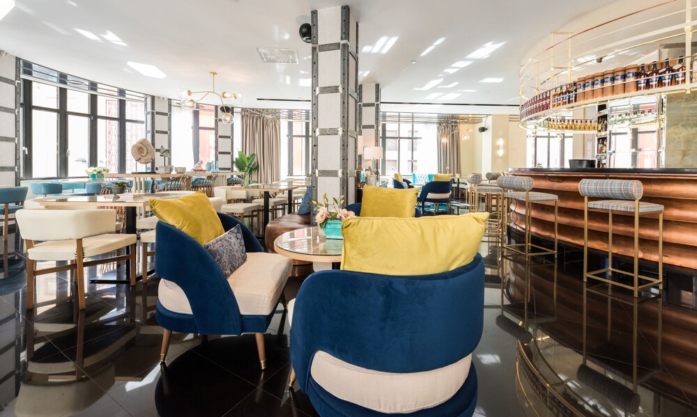 Hotel Lounge