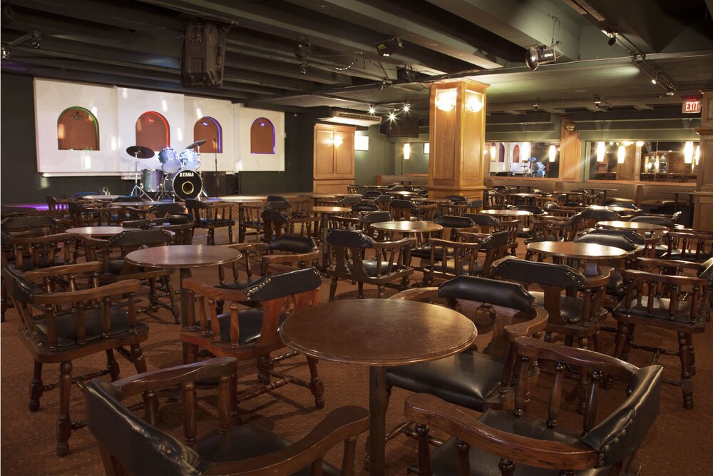 Hotel Bar
