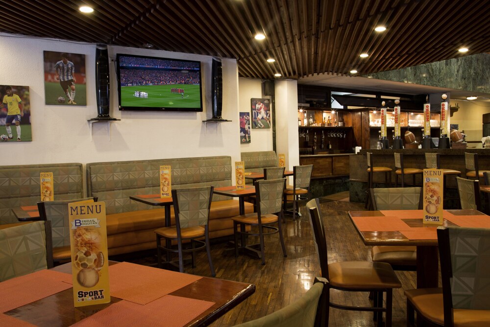 Hotel Bar