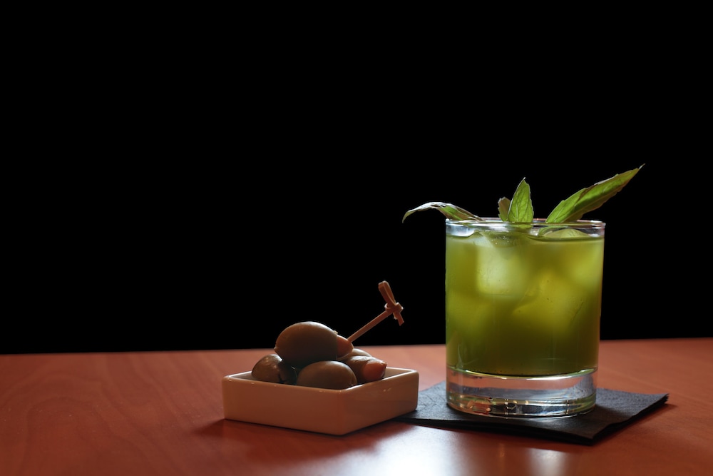 Hotel Bar