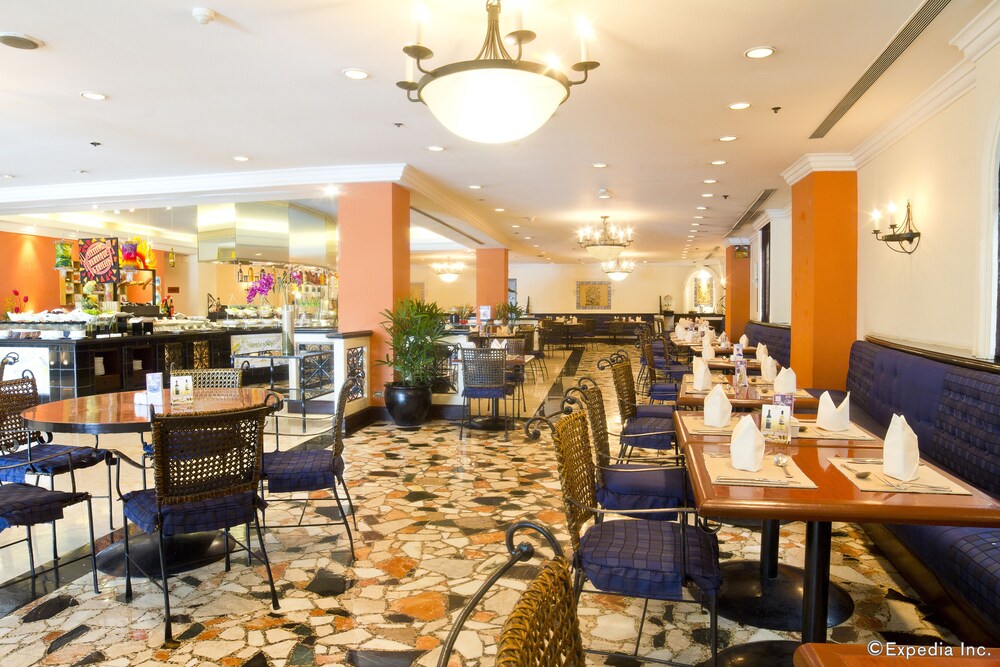 Restaurant, The Heritage Hotel Manila