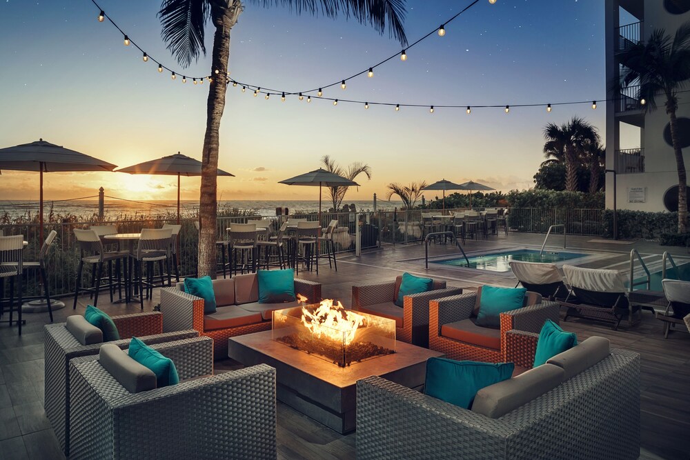 Beach Bar