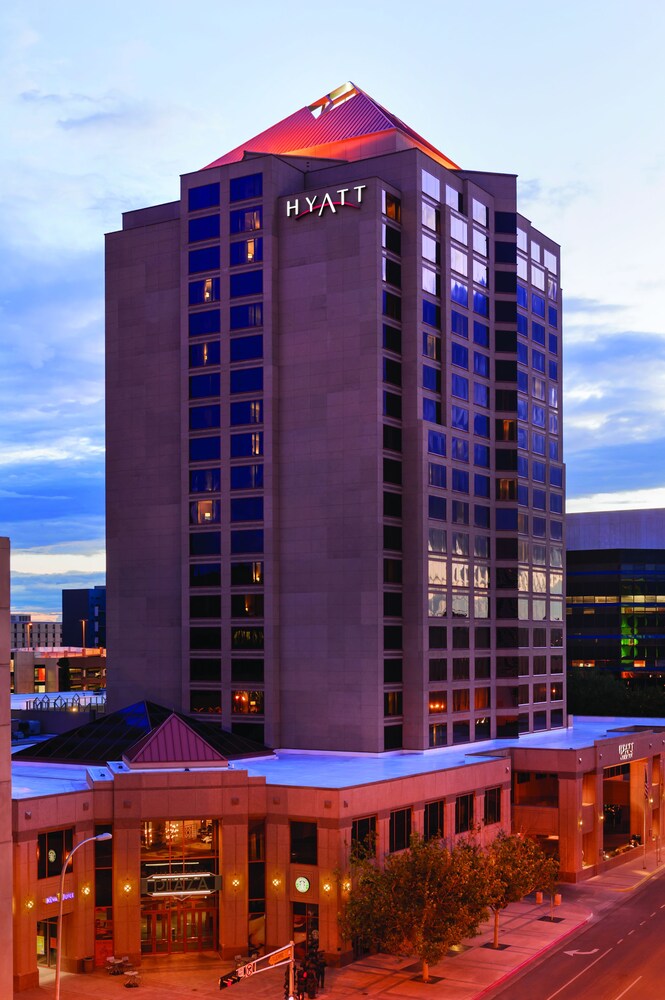 Hotel Front - Evening/Night