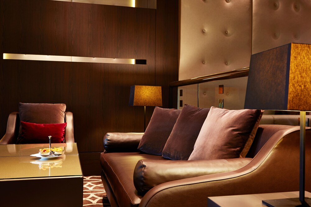 Lobby-Lounge