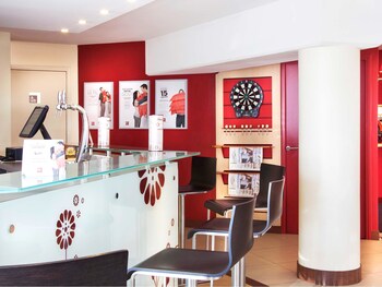 Hotel Bar