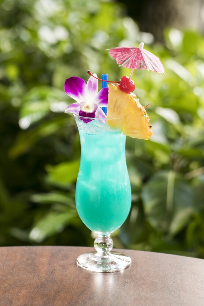 Poolside Bar