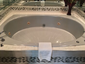Jetted Tub