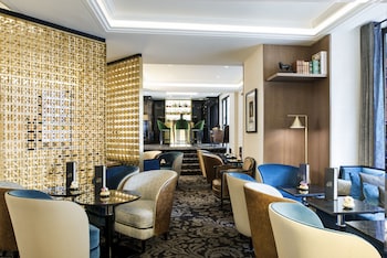 Hotel Lounge