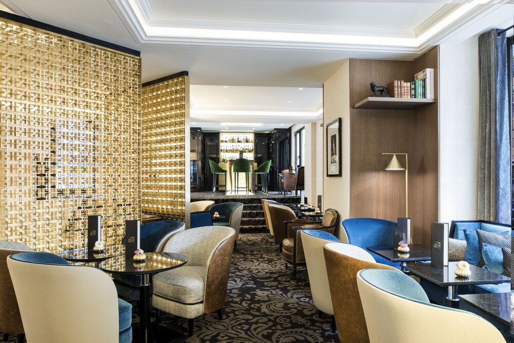 Hotel Lounge