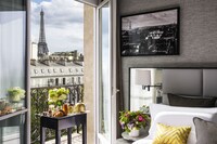 Deluxe Suite, 1 King Bed