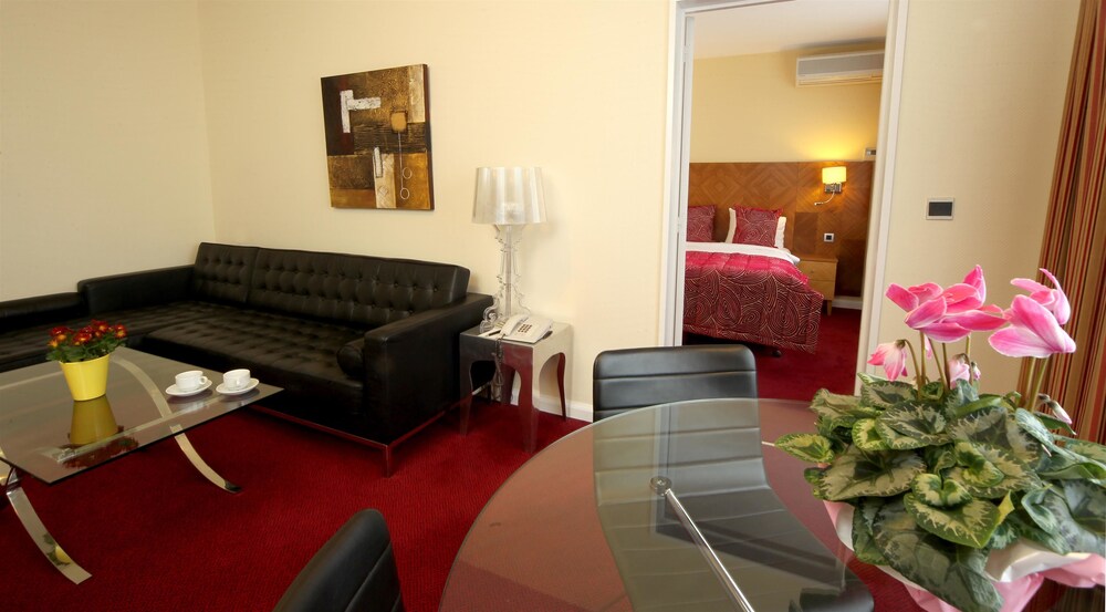 Guestroom