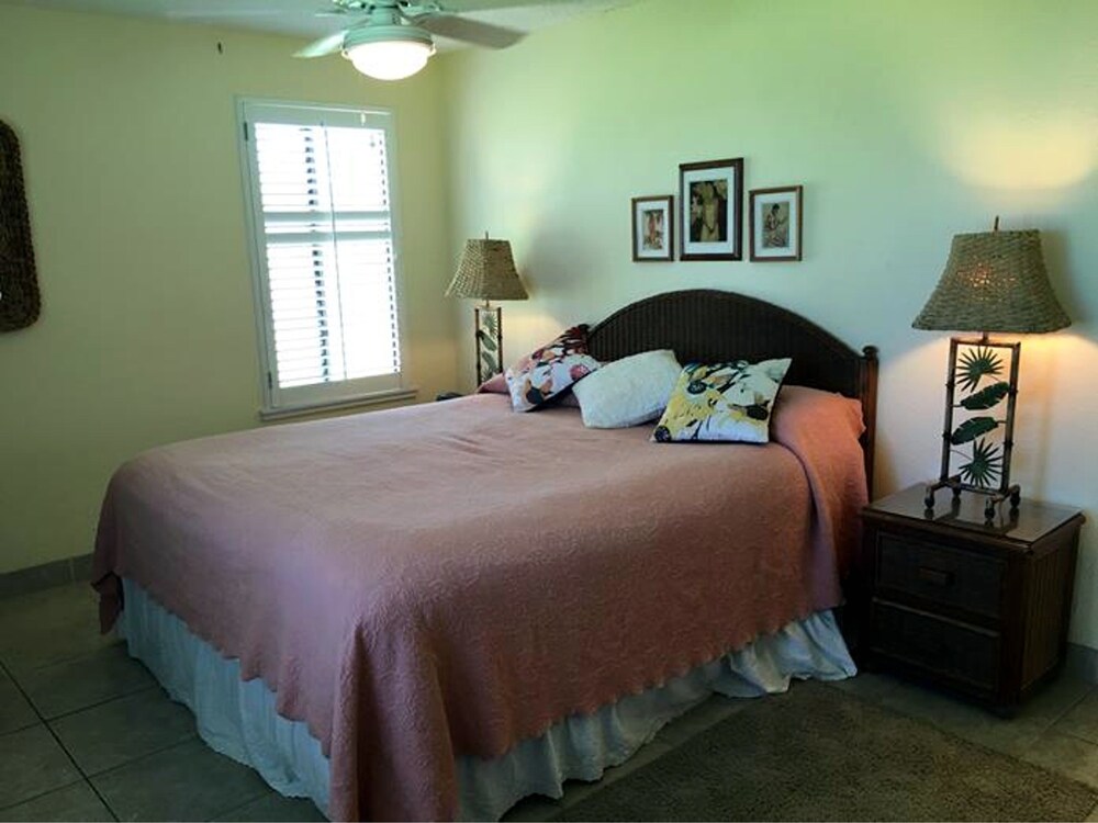 Standard Room, 2 Bedrooms, Non Smoking, Oceanfront - Guestroom