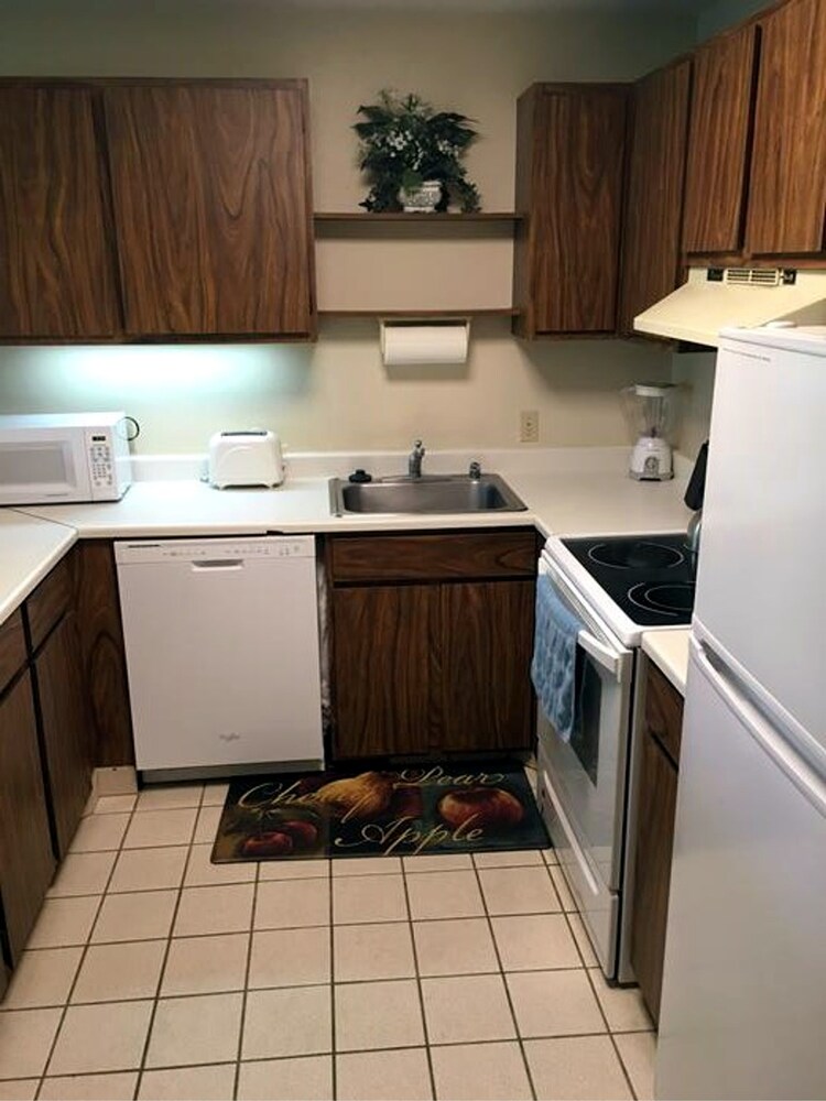 Standard Room, 1 Bedroom, Non Smoking, Garden View - In-Room Kitchen