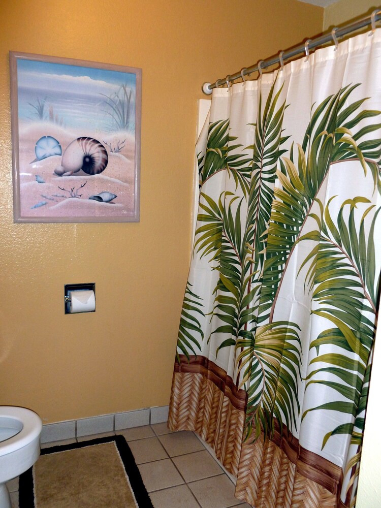 Standard Room, 1 Bedroom, Non Smoking, Garden View - Bathroom