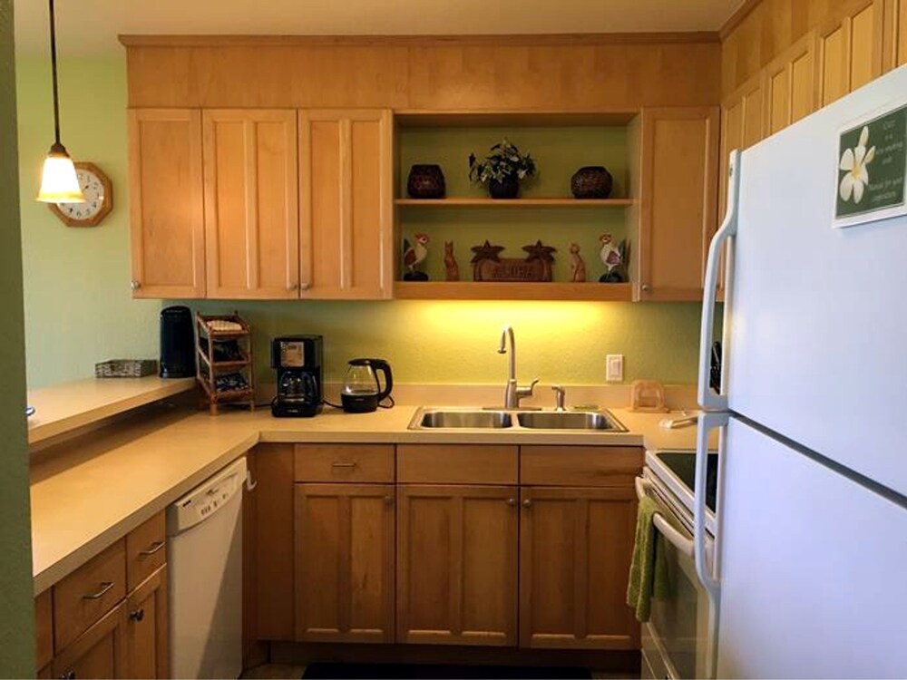 Standard Room, 1 Bedroom, Non Smoking, Oceanfront - In-Room Kitchen