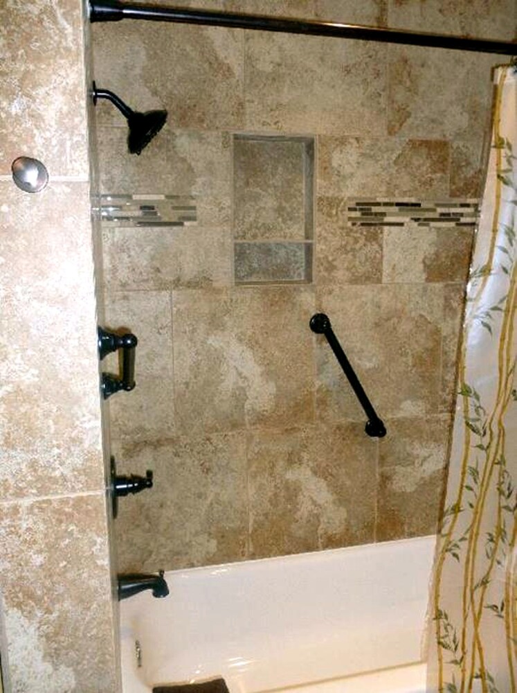 Standard Room, 1 Bedroom, Non Smoking, Ocean View - Bathroom
